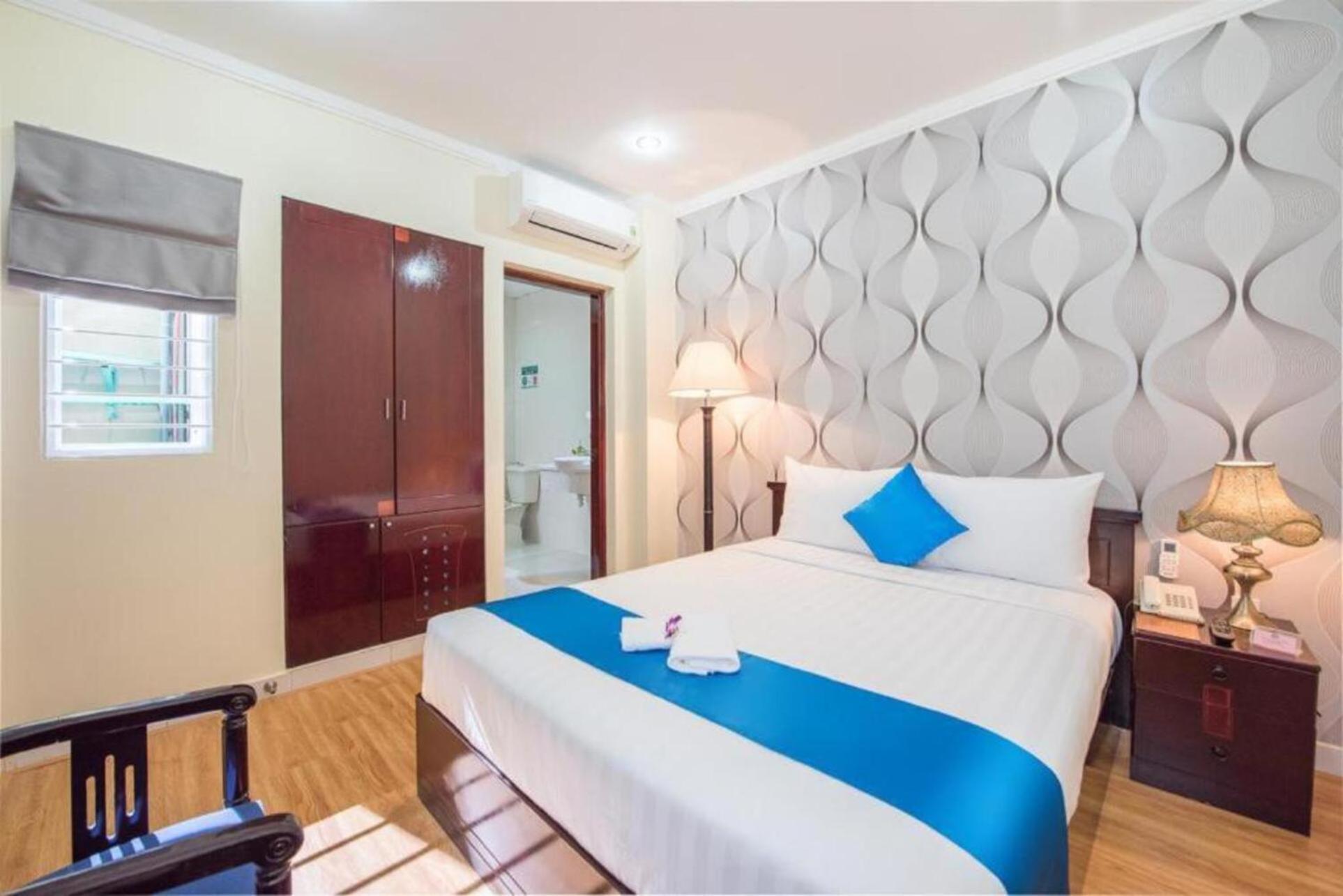 Ruby Saigon Hotel - Le Thanh Ton Ho Chi Minh-stad Buitenkant foto