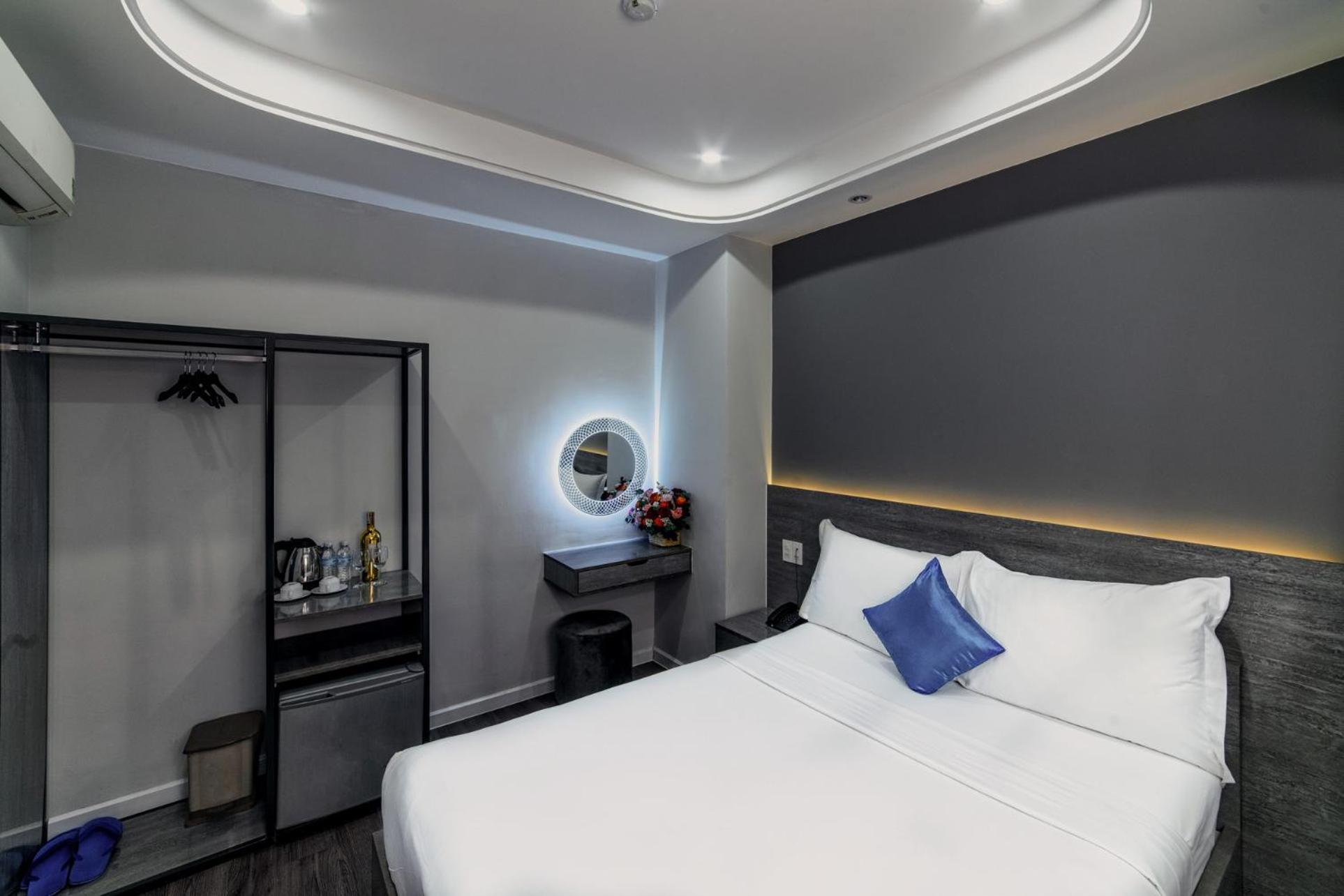 Ruby Saigon Hotel - Le Thanh Ton Ho Chi Minh-stad Buitenkant foto