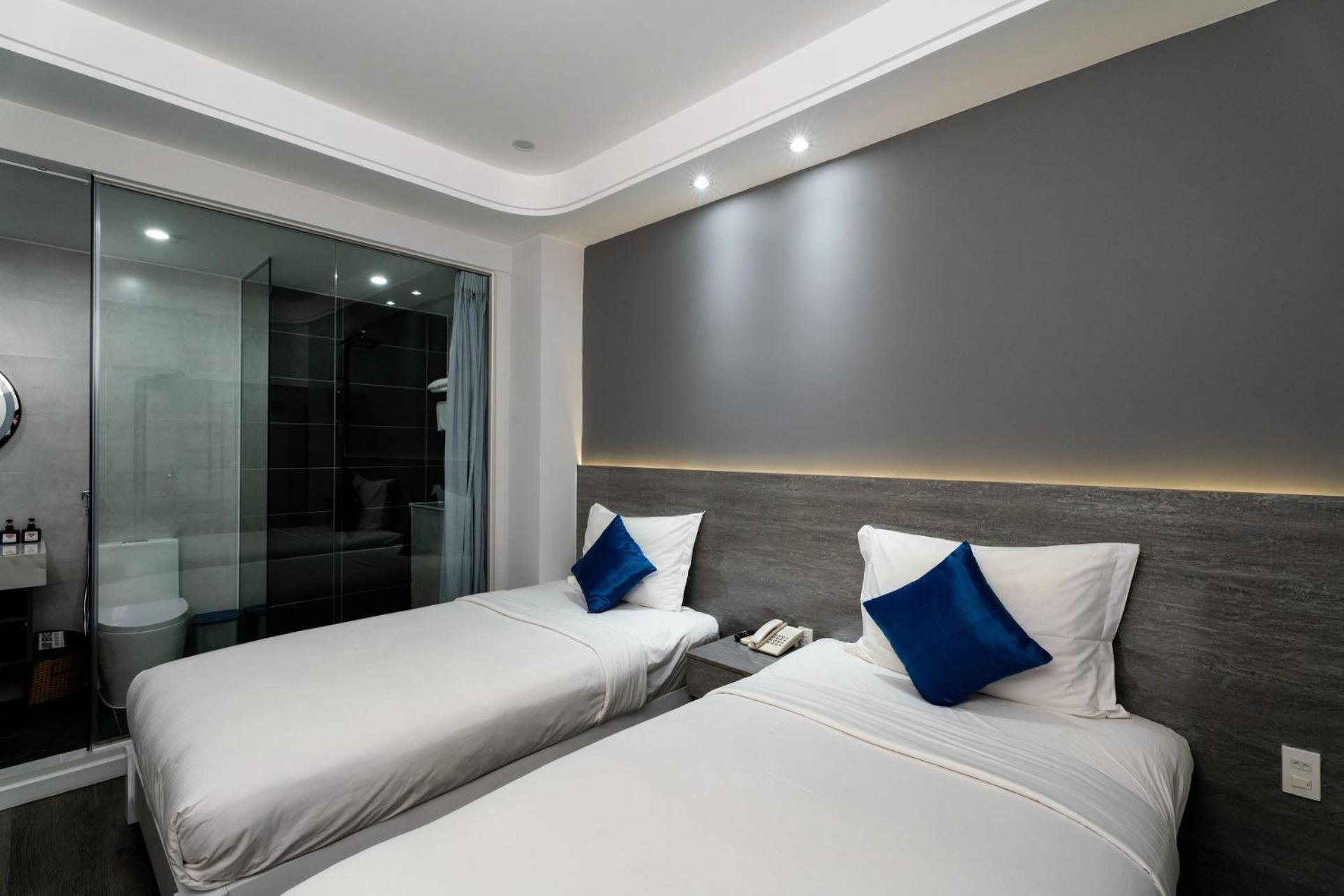 Ruby Saigon Hotel - Le Thanh Ton Ho Chi Minh-stad Buitenkant foto